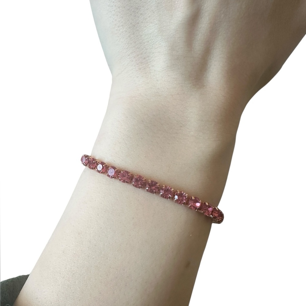 Pink and gold adjustable bracelet